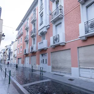 https://studio-cosy-au-fort-de-lourdes.midi-pyreneeshotels.com