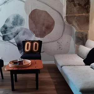 Appartement Le Duclos, Rez-de-jardin Centre, Dinan
